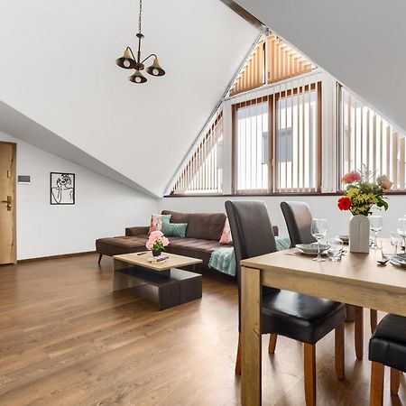 Ari Central Grand Apartments - Luxurious Stay アラド エクステリア 写真